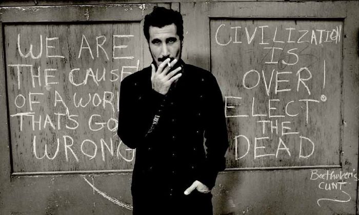 http://img1.liveinternet.ru/images/attach/b/1/25/551/25551494_Serj_Tankian.jpg