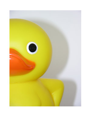 )) 22494222_Yellow_Rubber_Duck_by_tiagotejo