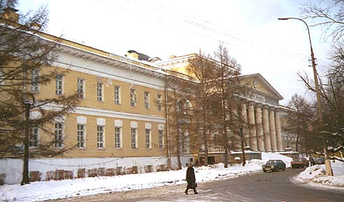 Какие врачи принимают в поликлинике 8