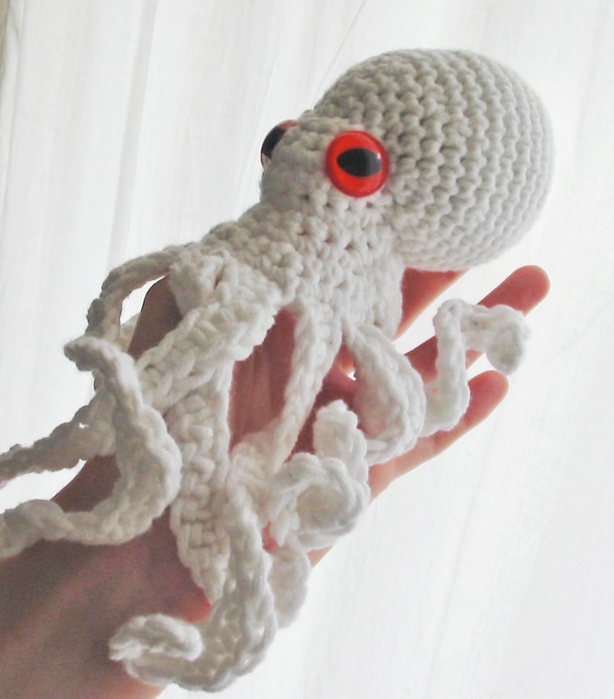 White Octopus2 (614x700, 206Kb)