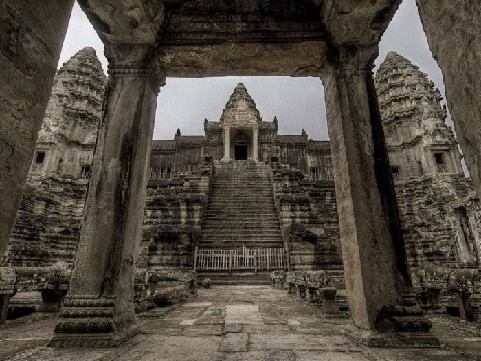 1374498558_ps_angkor_wat_1371644255 (700x525, 104Kb)