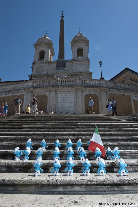 4403711_globalsmurfsday2013rome7 (466x700, 241Kb)