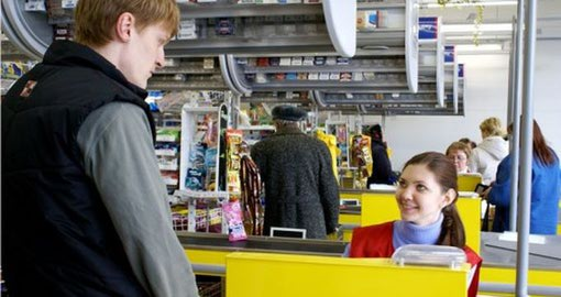 В ГОСДУМЕ ПРЕДЛАГАЮТ ЗАПРЕТИТЬ ПРОДАВАТЬ СПИРТНОЕ ЗА НАЛИЧНЫЕ