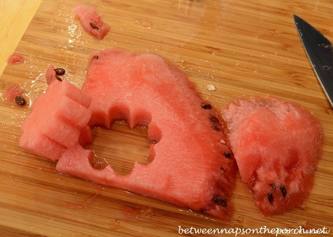 Carve-a-Watermelon-to-Create-a-Centerpiece (650x464, 251Kb)