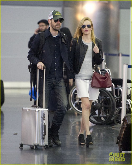 kate-bosworth-flies-to-nyc-ahead-of-the-met-ball-01 (559x700, 92Kb)