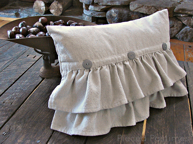 Ruffled Pillow Tutorial 23 (640x480, 651Kb)