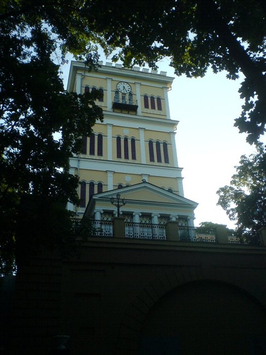 Южная башня дворца Румянцевых-Паскевичей