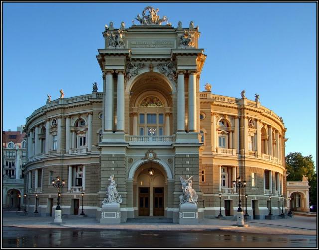 Оперный театр (640x502, 55Kb)