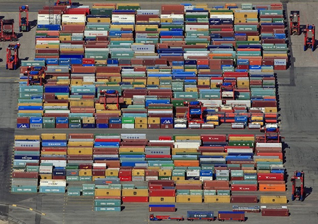 Container Terminal in Hamburg-Altenwerder