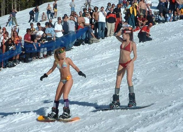 skiing-in-bikinis-23