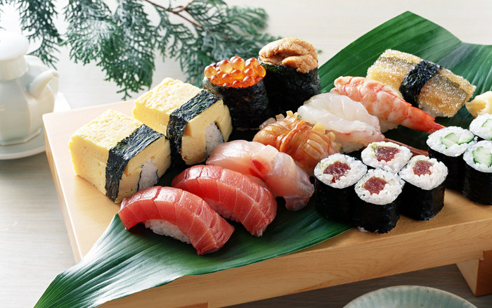 1401294525_sushi_i_rolluy (700x438, 131Kb)