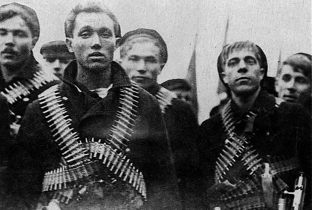 "революционные матросы"
