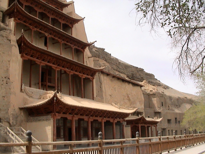 Mogao_Caves (700x525, 309Kb)