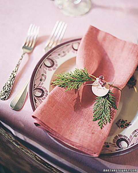 new-year-decorations-from-pine-branches-on-plate6 (480x600, 252Kb)