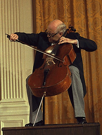 119329967_Mstislav_Rostropovich_1978.jpg