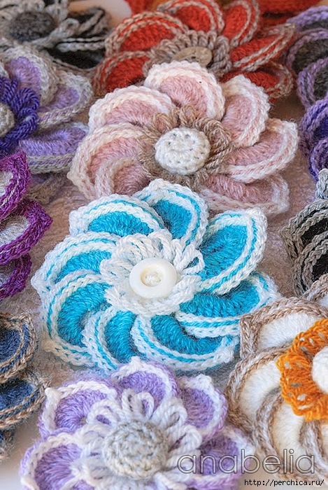 Flower-crochet-brooches-1 (469x700, 364Kb)