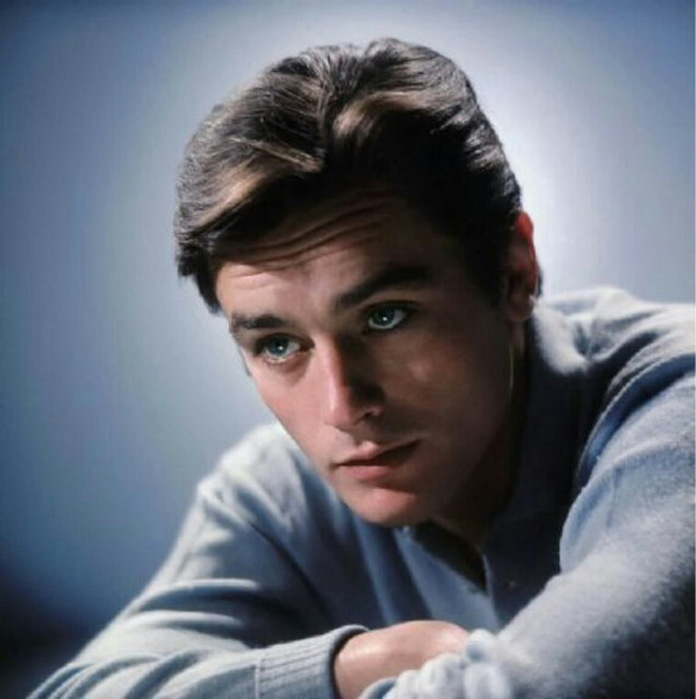 kinopoisk.ru-Alain-Delon-2389140 (696x700, 88Kb)