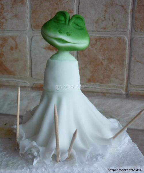 Лягушачья свадьба. Лепка из сахарной мастики (13) (500x600, 108Kb)