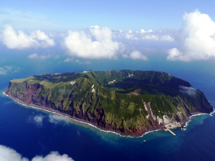 Aogashima-Volcano-Apple-IPad-HD-Wallpapers (700x525, 87Kb)