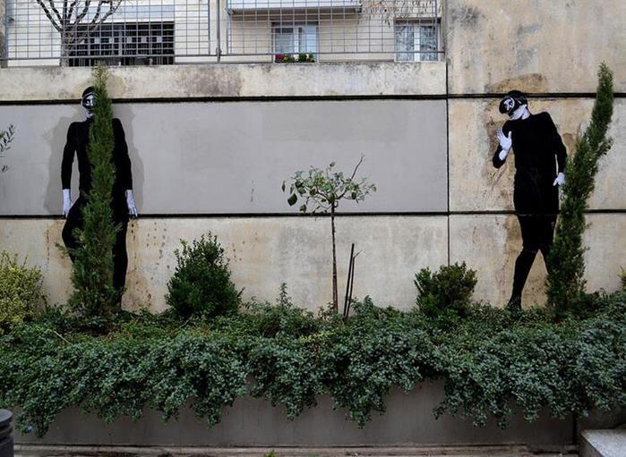 Levalet: Проделки художника на улицах Парижа (забавный стрит арт)