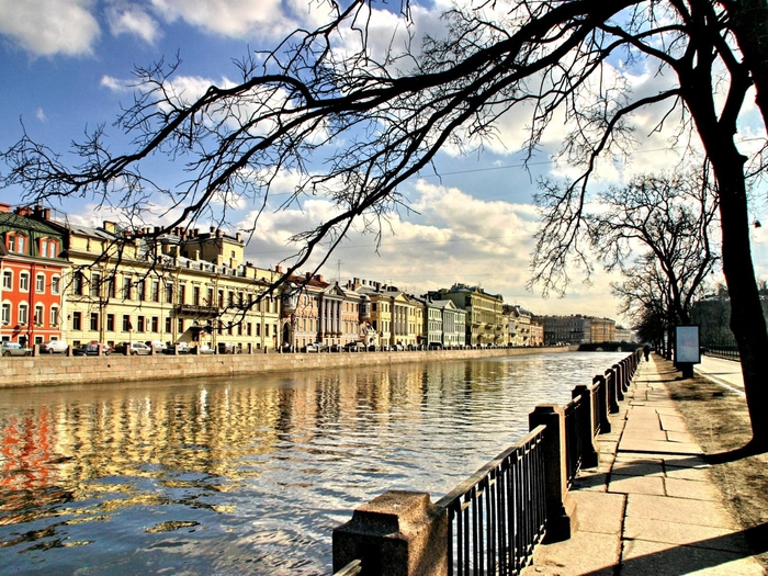 1427707998_sankt_peterburg_gostinicuy (700x525, 395Kb)