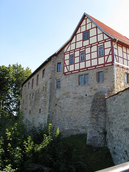 Крепость Шарфенштайн (нем. Burg Scharfenstein) 92629