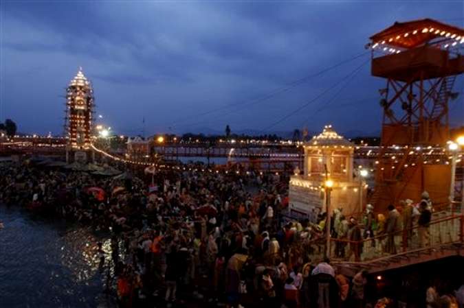 Индусский фестиваль Кумбха Мела (Kumbh Mela), Джайпур, Индия, 9 февраля 2010 года.