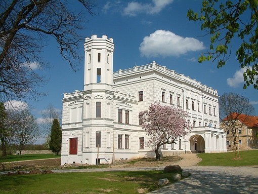 Замок Кробниц (нем. Schloss Krobnitz) 37403