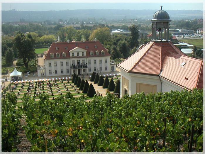 Замок Вакербарт (нем. Schloss Wackerbarth) 95857