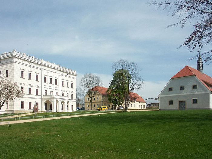 Замок Кробниц (нем. Schloss Krobnitz) 95434