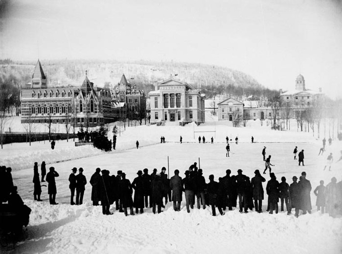 1875 год Ice_hockey_McGill_University_1884 (699x520, 81 Kb)
