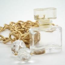 59202719_Crystal_Perfume_Bottle_1.jpg