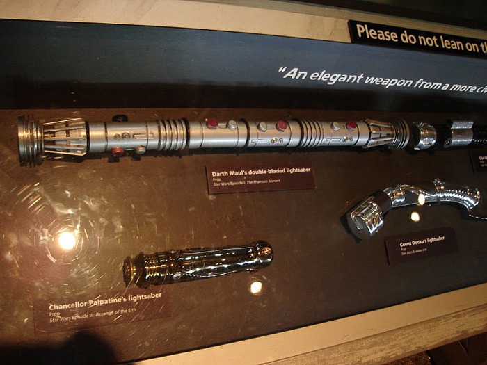 Выставка реквизита Star Wars-Science Museum of Minnesota - Star Wars Where Science Meets Imagination 63621
