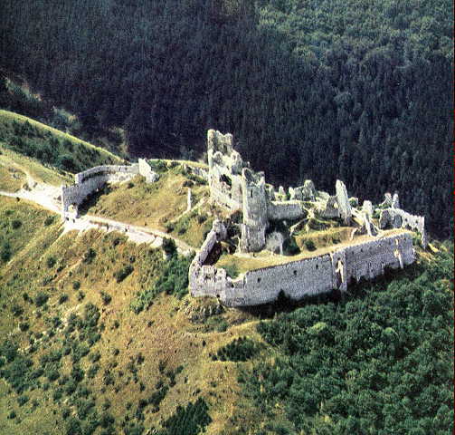 замок Батори