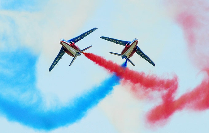 Авиашоу французской команды высшего пилотажа 'Патруль де Франс' ('Patrouille de France'), Салон-де-Прованс, 25 мая 2010 года.