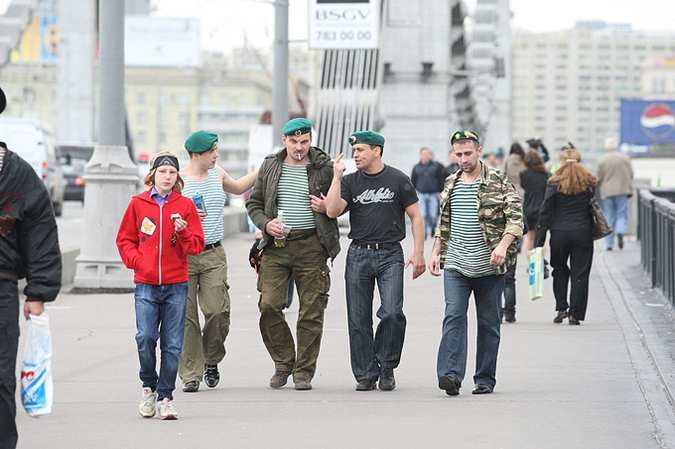 В неблагоприятных погодных условиях  прошел День пограничника, Москва, 28 мая 2010 года.