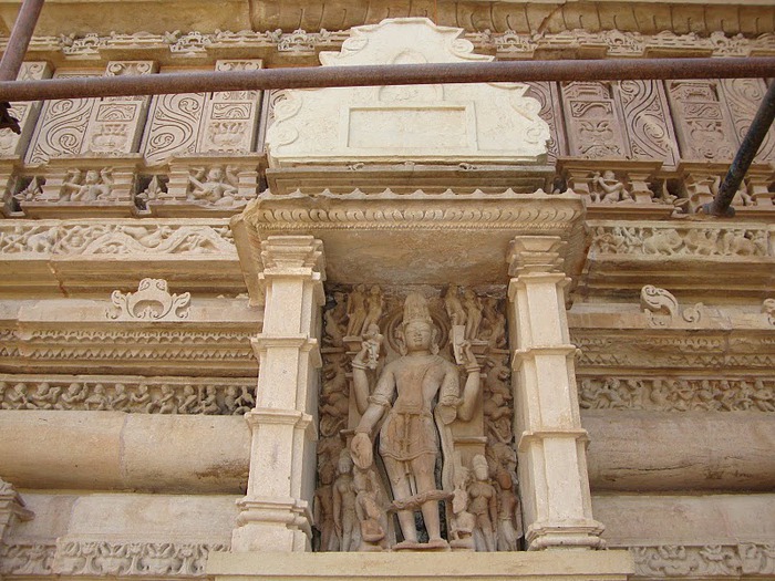 ИНДИЯ: Храмы Кхаджурахо (The Temples of Khajuraho) 35276