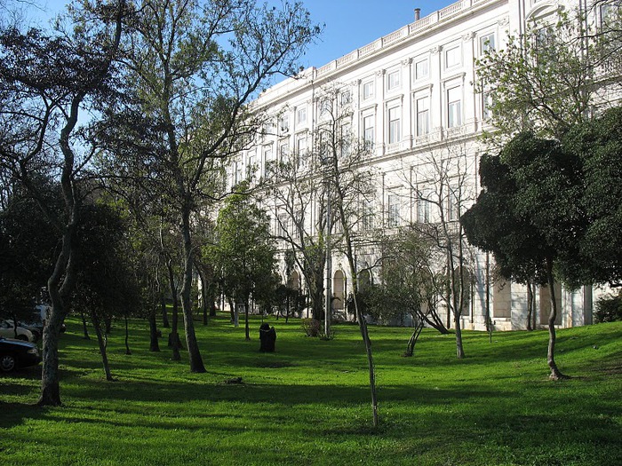 Национальный Дворец Ажуда (Palacio Nacional da Ajuda). 35649