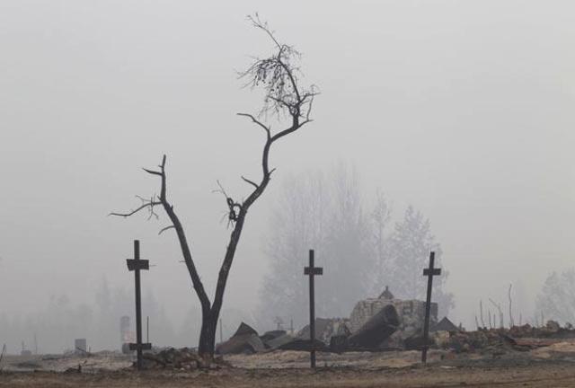 Лесные пожары уничтожают целые поселки