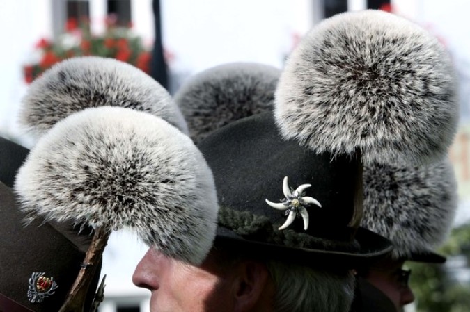 Дни серны охотников ( или "Gamsjagatage" Festival) в альпийской деревне Bad Goisern в Верхней Австрии, 29 августа 2010 года.