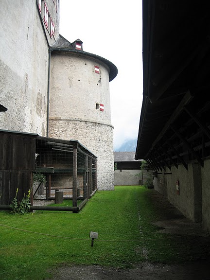 Замок Хоэнфервен (нем. Burg Hohenwerfen) 33489