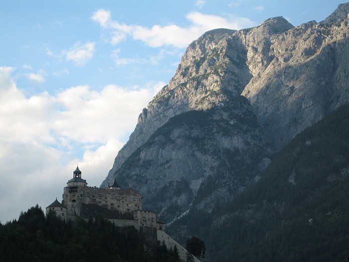 Замок Хоэнфервен (нем. Burg Hohenwerfen) 89253