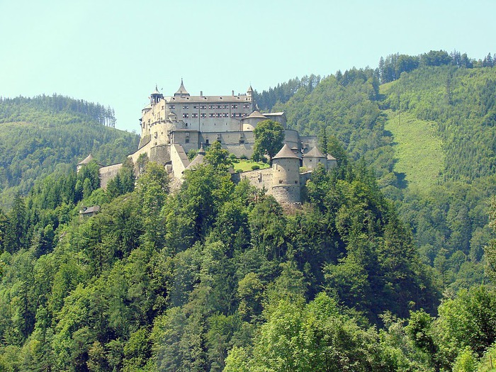 Замок Хоэнфервен (нем. Burg Hohenwerfen) 31692