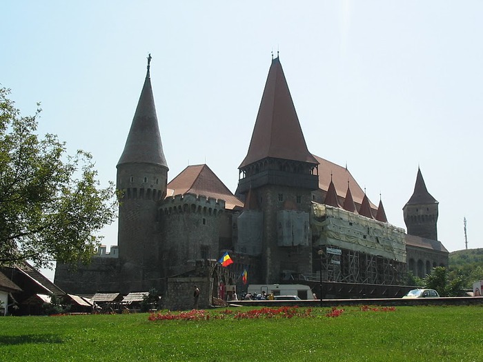 Замок Корвинов в Хунедоаре (Румыния) 11000
