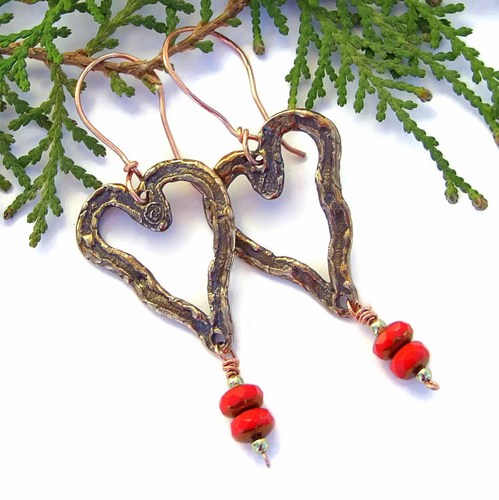 4584558_rustic_heart_valentines_earrings_handmade_bronze_red_glass_jewelry_7a8dfba9 (499x500, 56Kb)
