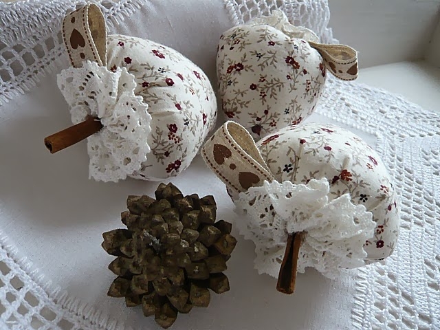 шитье и вязание для уюта в доме. подушки и валентинки (63) (640x480, 241Kb)