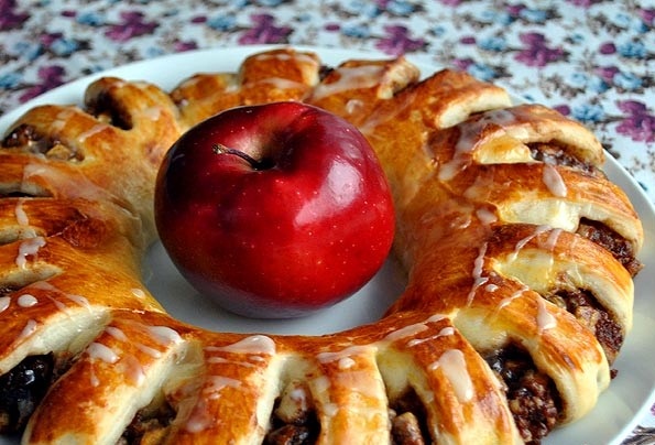 110163047_600x450xpirog_orehijpgpagespeedici8a_pi5Q5 (595x404, 98Kb)
