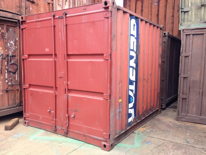 Морские контейнеры для хранения оборудования и не только (2) (700x525, 436Kb)