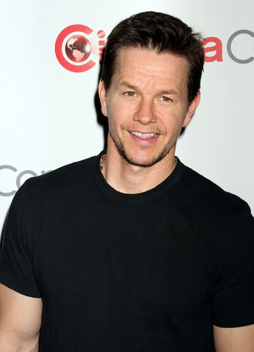 wahlberg-cinemacon-25mar14-01 (504x700, 205Kb)