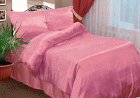 Как превратить кровать в главный элемент спальни (2) (200x141, 16Kb)